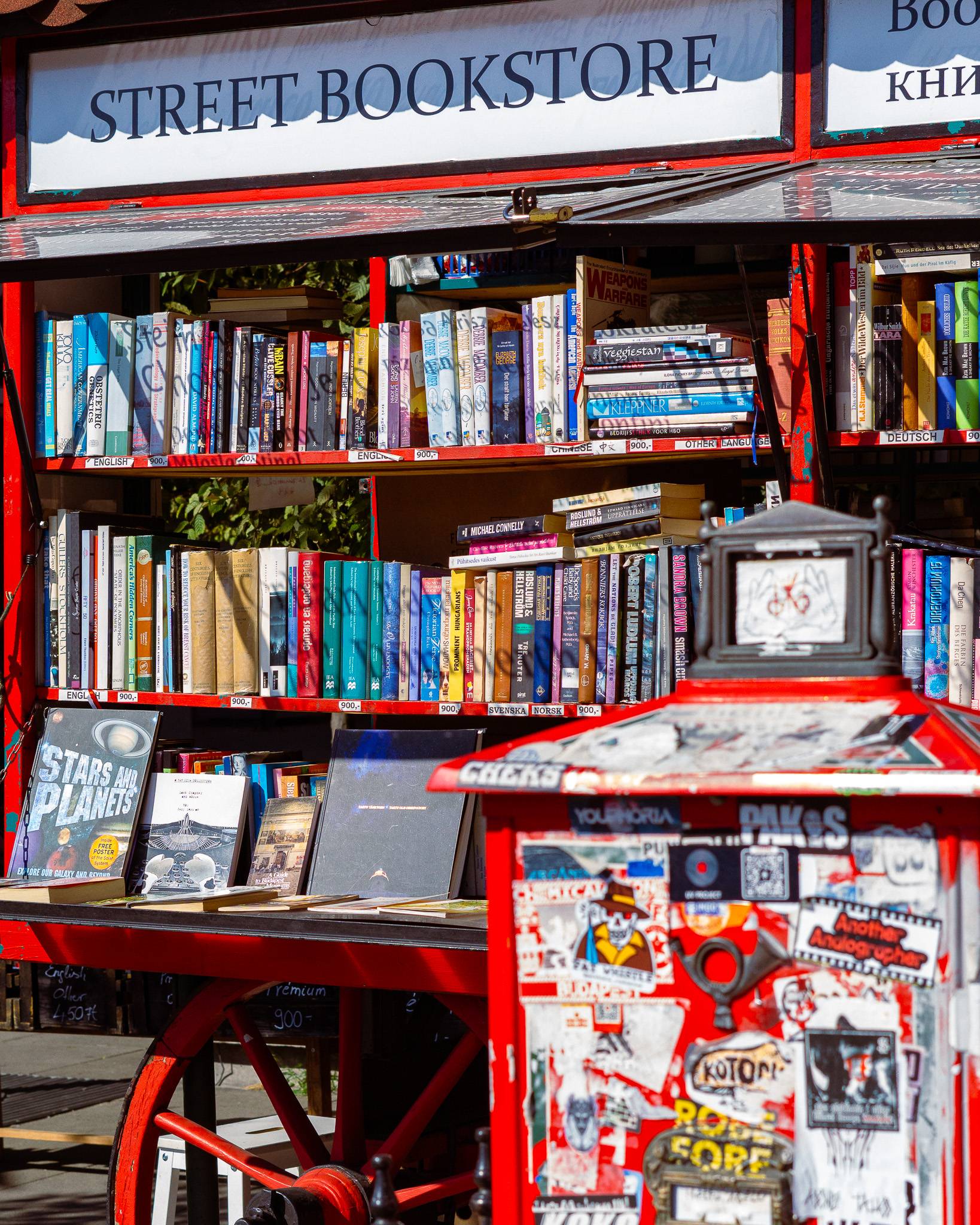 Bookshop wagon in Budapest