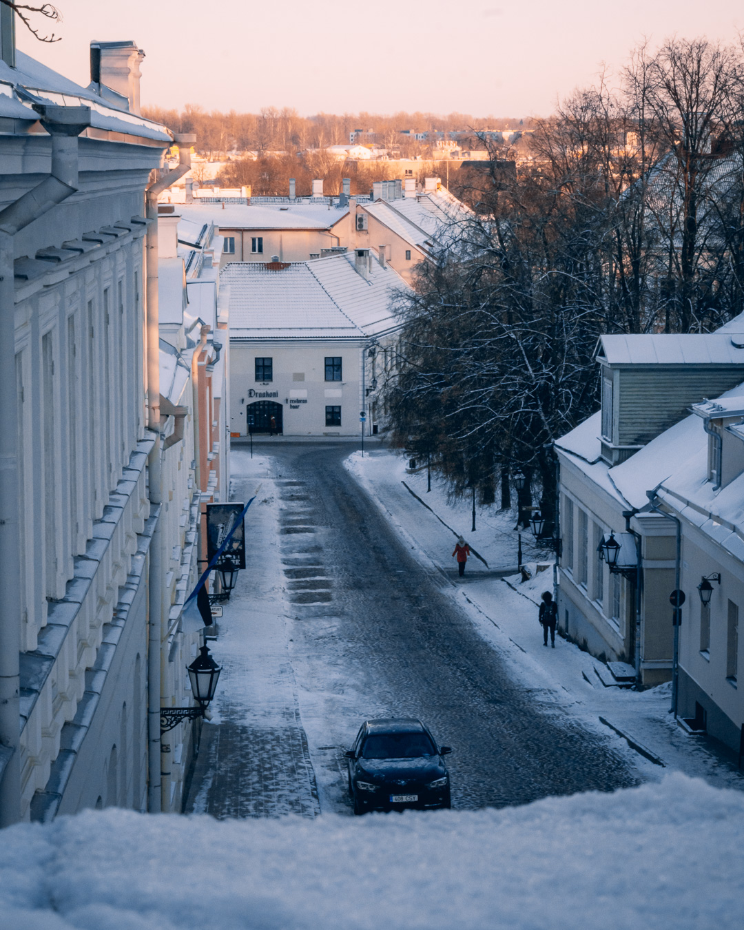 Tartu old town snowy street